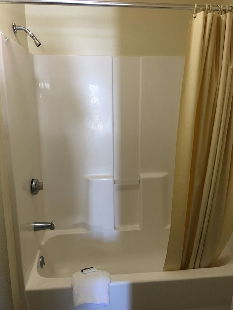 Executive Suites Inn Westminster Bagian luar foto